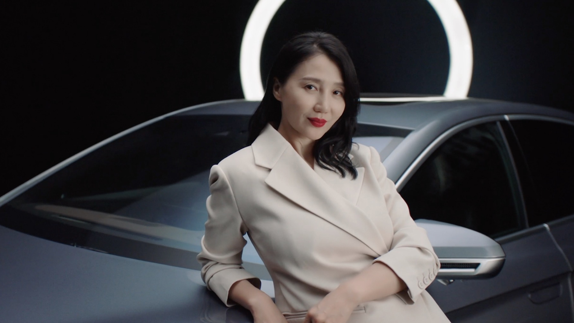 阿朵 | k8凯发木兰荟首位女性挚友，新民族音乐人